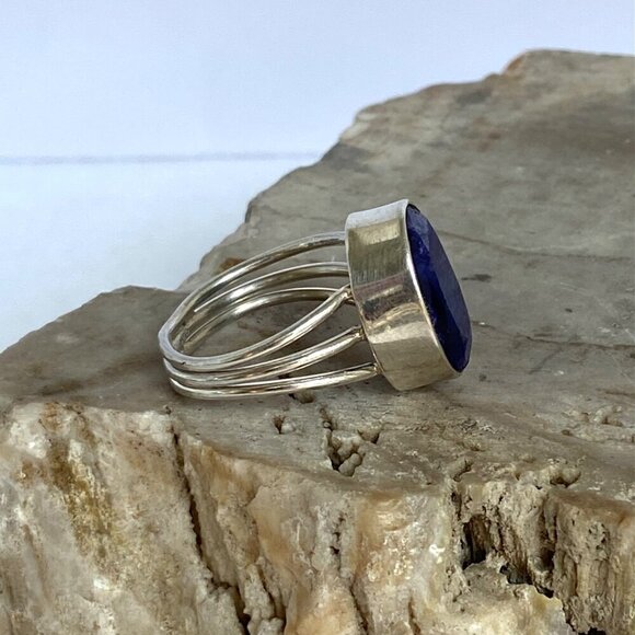 Sterling Silver 925 Bezel Set Oval Faceted Sapphire Triple Shank Ring Sz 8 - Picture 3 of 16